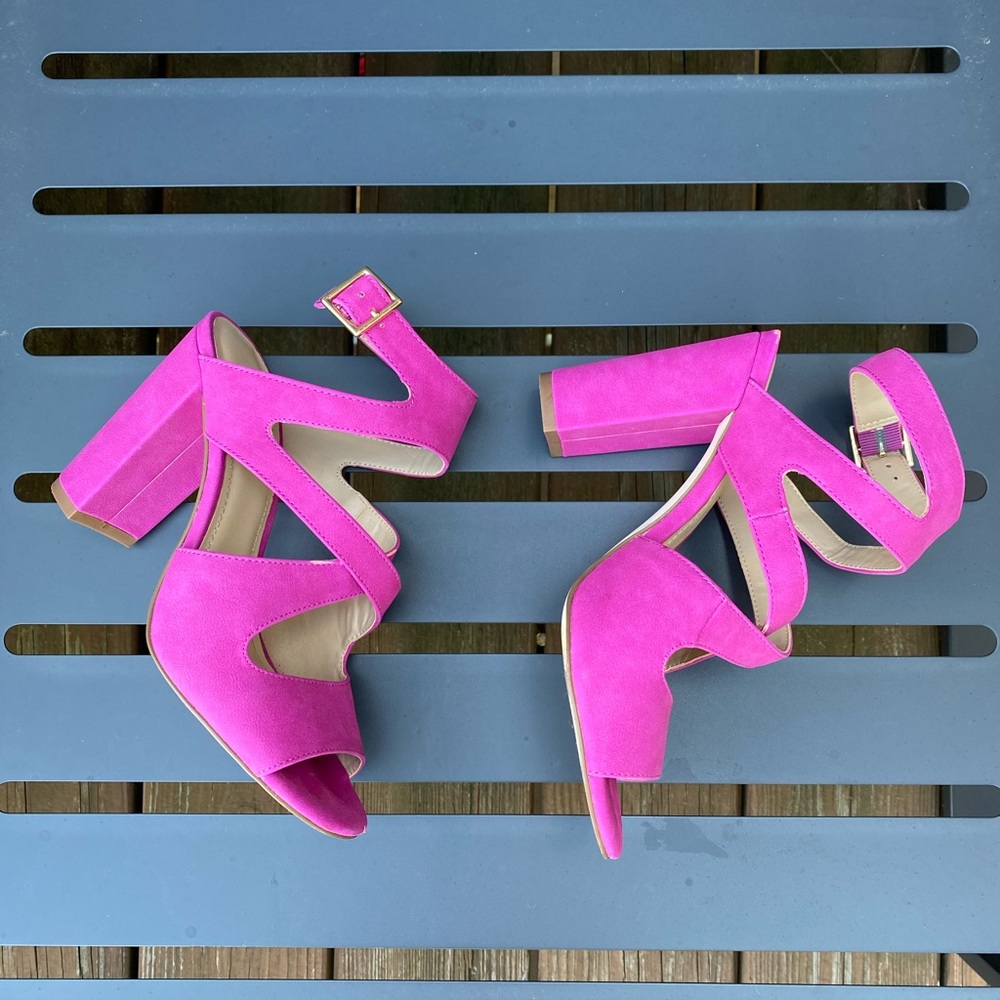 BCBGeneration twili magenta lyrick pumps Sz 7.5
